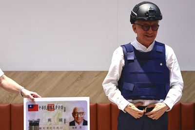 Taiwan businessman offers funds to train civilian marksmen