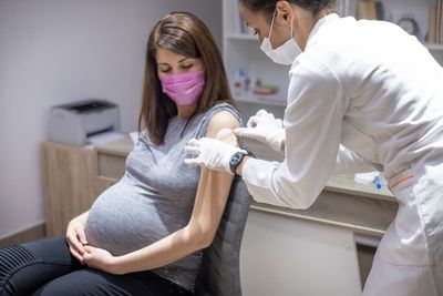 Pregnant people targeted with false vaccine claims on social media