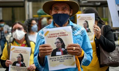 Top corruption prosecutor held in jail as Guatemalan elite bids to purge foes