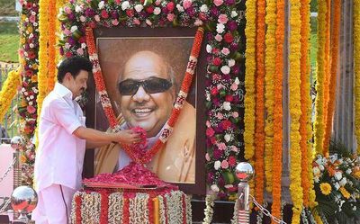 Tamil Nadu: Plea in HC against Karunanidhi’s photos on Government & corporation websites