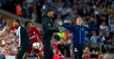 Kieran Trippier points Jurgen Klopp in Andre Marriner's direction with Newcastle time wasting moans