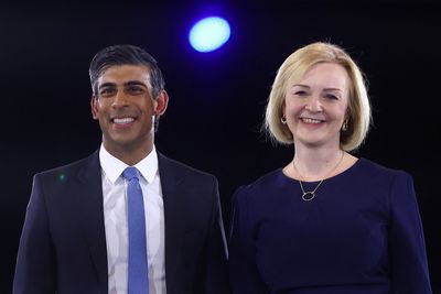 New UK prime minister to face staff walk out on first day in office, union says