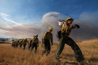 California wildfires prompt evacuations amid heat wave