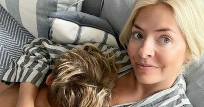 ITV This Morning's Holly Willoughby has fans doing 'double take' as she 'soaks up' last moments off in pyjamas