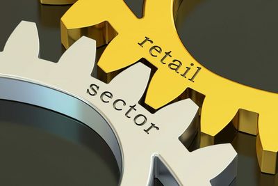 2 Retail Stocks Investors Should Sell Before It Is Too Late