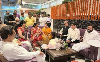 Now, CM Eknath Shinde visits Raj Thackeray ahead of BMC poll
