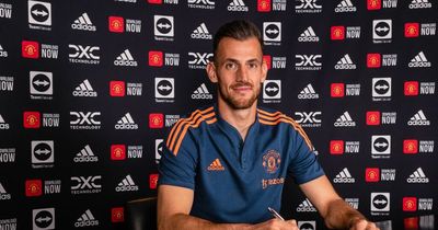 Newcastle insert clause in Martin Dubravka loan that could scupper Manchester United spell