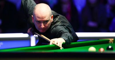 Former Crucible champion blasts stars criticising venue: "It's an excuse"