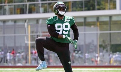 Jets place Vinny Curry on IR, re-sign Marcell Harris