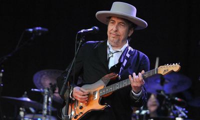 Bob Dylan adds three new dates to sell-out UK tour