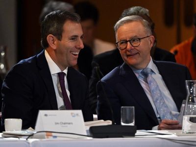 PM open to paid parental leave increase