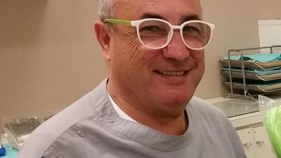 Unregistered dentist Mario De Ieso under investigation by Health and Community Services Complaints Commissioner