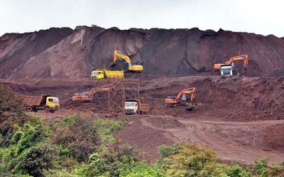 Karnataka iron ore mining | Why has the Supreme Court relaxed a decade-old ban?