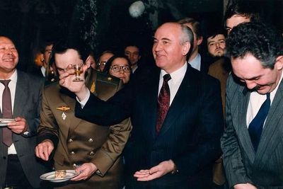 Covering Gorbachev: AP remembers his wit, wisdom, warmth
