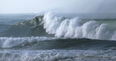 Surf warning as Hunter braces for swell above four metres