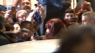 Watch: Astonishing moment Argentina’s vice-president Cristina Fernandez has gun pulled on her