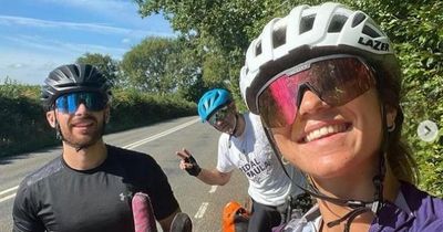 Perth cyclists take the long road north in honour of mum and food pioneer Paula