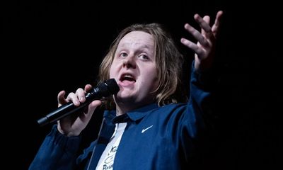 Lewis Capaldi review – poignancy and profanity from the class clown of pop