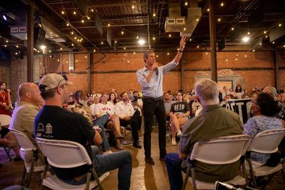 Beto O’Rourke confronts a formidable GOP firewall as he woos rural Texans