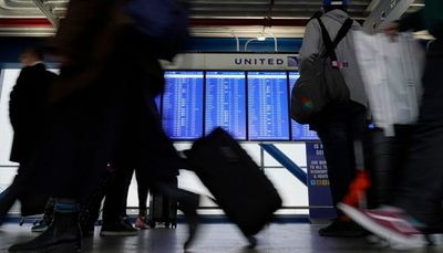 Chicago flight delays: One in four flights to Midway, O’Hare airports delayed this summer