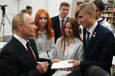 Putin explains Russia's invasion of Ukraine to students