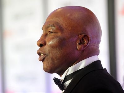Earnie Shavers: Former heavyweight title challenger dies aged 78