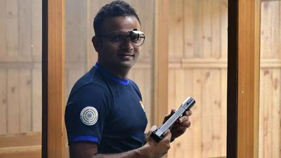 Olympic silver medallist Vijay Kumar returns for Worlds, India name 48-member squad