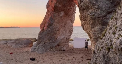 Tiktoker creates unique cinema set up at Portrush beach