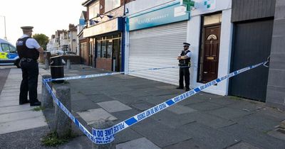 Mystery cordon remains next to pharmacy and hairdressers for days