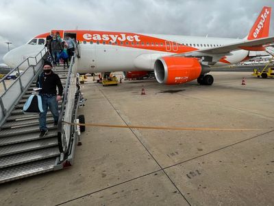 easyJet: how will passengers wrongly denied boarding get the compensation due?