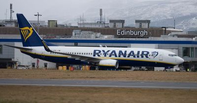 Edinburgh Airport passengers left on plane as no one could take them to terminal