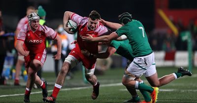 Wales U20s star quits pro rugby to play for his university instead