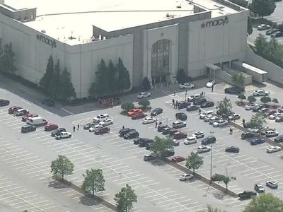 Georgia police shoot mall robbery suspect accused of stabbing Macy’s employee