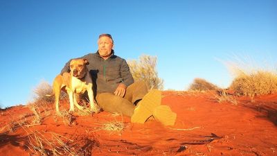 Geoff Wilson completes 600km Simpson Desert journey on wind-powered buggy