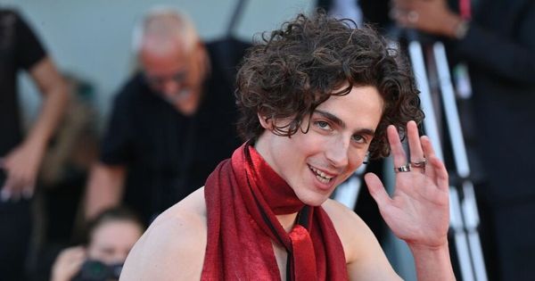 Timothée Chalamet, Simone Ashley, Sadie Sink: The best looks from the 2022 Venice  Film Festival