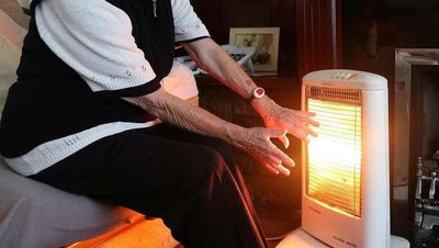 Energy crisis: Electricity and gas bills set to reach €1,200 for just two months come winter
