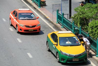 Ministry mulls taxi fare hike