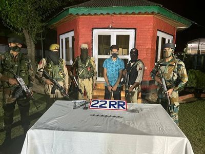 J&K: LeT's 'hybrid' militant arrested in Sopore