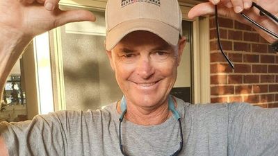 Bondi Rescue lifeguard Terry McDermott remembered as 'great man' after dying from cancer