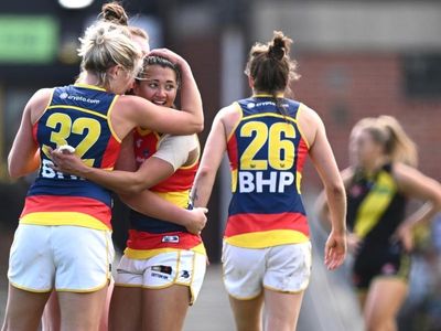 Crows fight past tough Tigers in AFLW