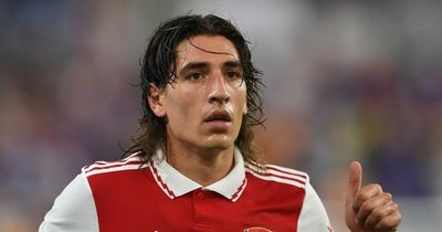 Awkward Hector Bellerin claim emerges after Xavi slams 'ridiculous' Arsenal transfer decision