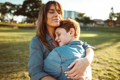 Lifestyle: Importance of positive neighbour if teens don't develop mother-child bond