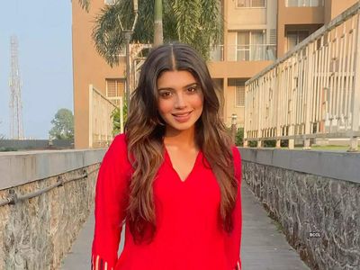 After Paras Kalnawat, Alma Hussein exits the show Anupamaa