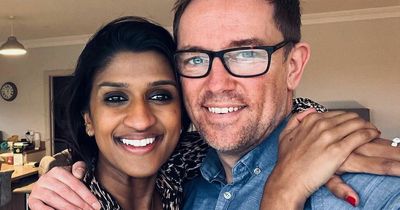 Simon Thomas' wife Derrina is pregnant – five years after death of first wife
