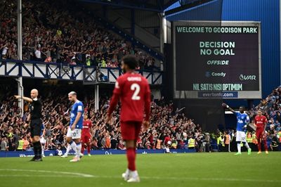 Bottle thrown at Klopp as Merseyside derby ends in stalemate