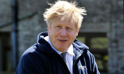 Get Brexit dung: how Boris Johnson was targeted in manure stunt before EU vote