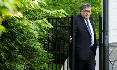 William Barr defends FBI and justice department over Mar-a-Lago search