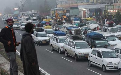 Heavy rains in Jammu cause landslides, block Jammu-Kashmir highway