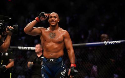 Mixed Martial Arts | Gane demolishes Tuivasa as UFC makes French debut