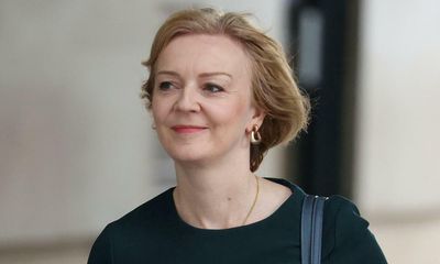 Truss to push ahead with low-tax economy despite calls for caution
